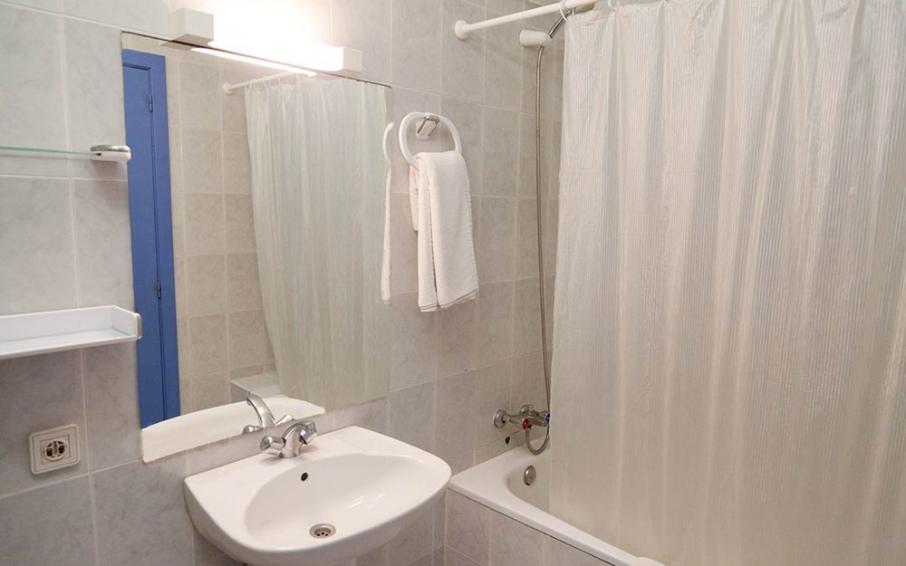 Hotel Apartamentos Vibra Central City - Adults Only San Antonio  Bagian luar foto