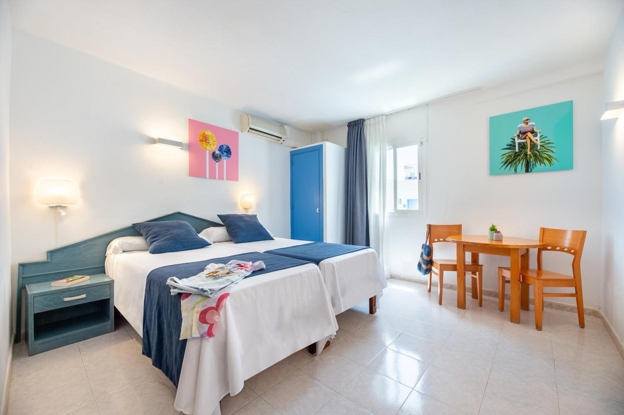 Hotel Apartamentos Vibra Central City - Adults Only San Antonio  Bagian luar foto