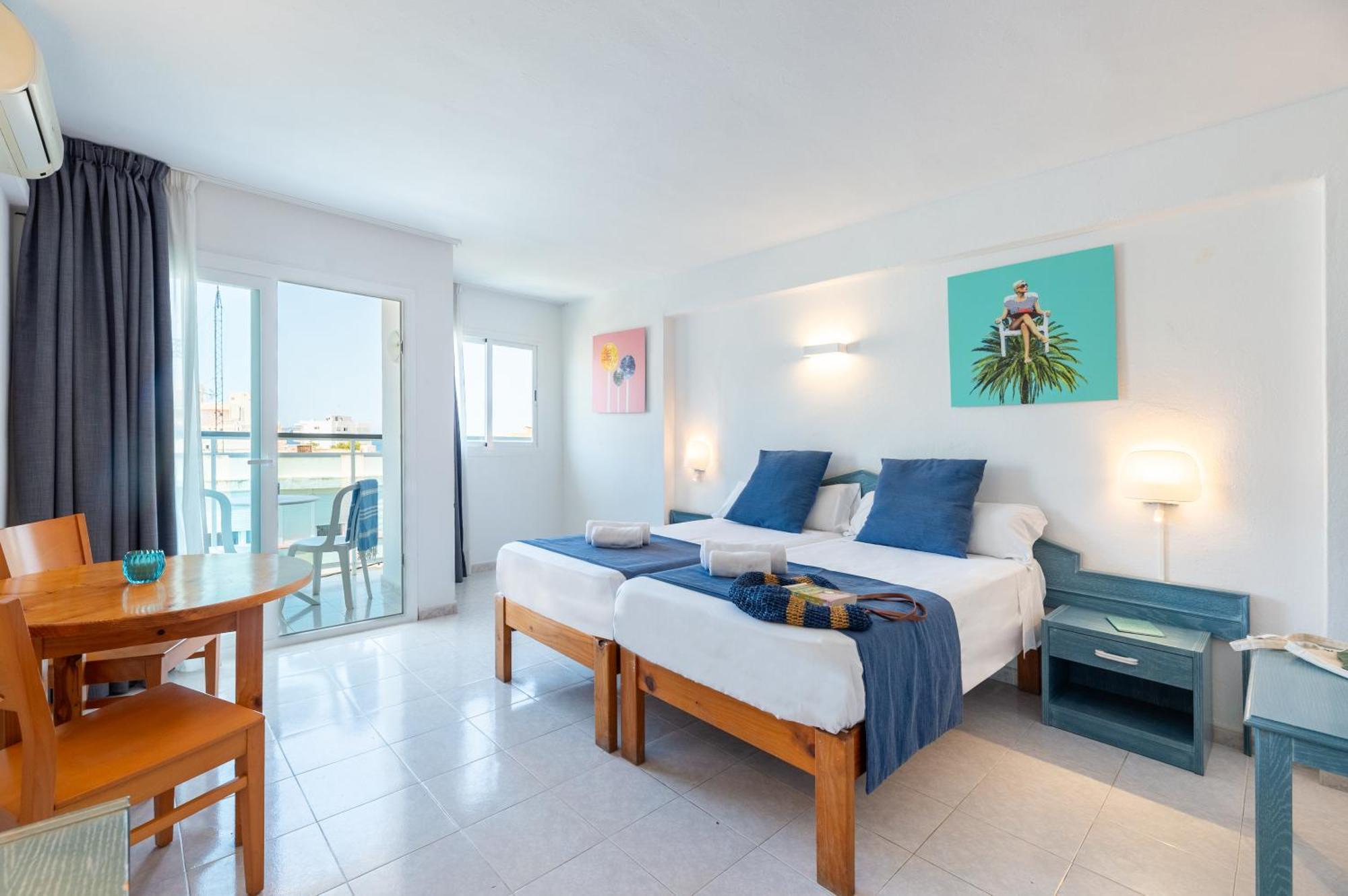 Hotel Apartamentos Vibra Central City - Adults Only San Antonio  Bagian luar foto
