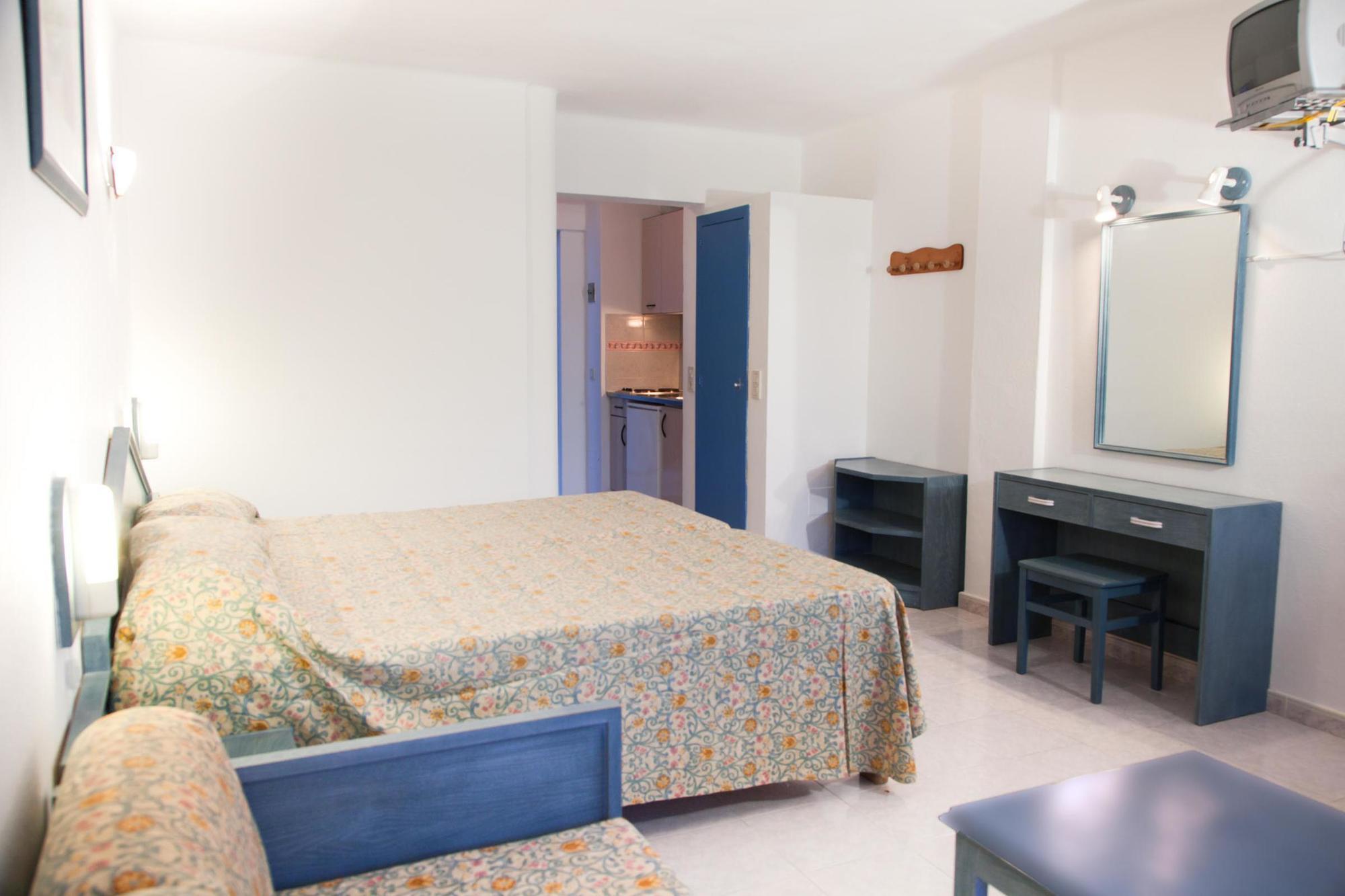 Hotel Apartamentos Vibra Central City - Adults Only San Antonio  Bagian luar foto