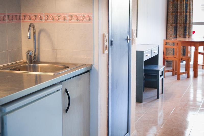 Hotel Apartamentos Vibra Central City - Adults Only San Antonio  Bagian luar foto