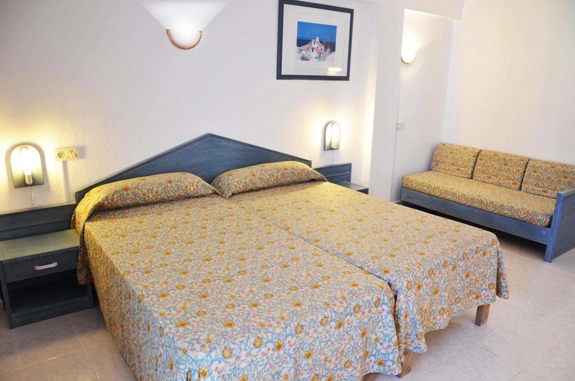 Hotel Apartamentos Vibra Central City - Adults Only San Antonio  Bagian luar foto