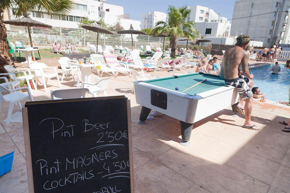 Hotel Apartamentos Vibra Central City - Adults Only San Antonio  Bagian luar foto